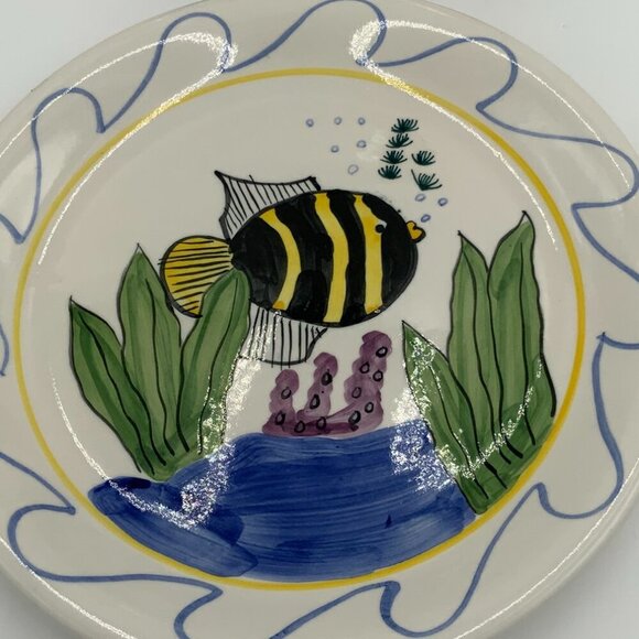 Pair of RARE Emerald Collection Hand Painted Dinner Plate Fish Ocean Aquarium - Picture 3 of 5